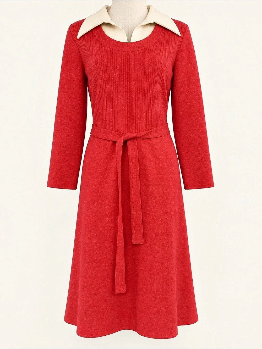 Vintage Leslie Fay “My Latest” Red Belted Dress